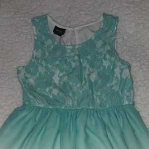Girls dress